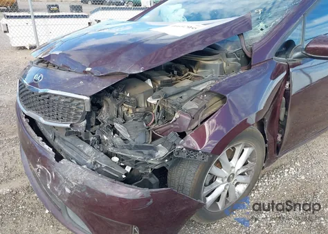 2017 Kia Forte Lx из США, поврежденный, VIN 3KPFL4A79HE051715